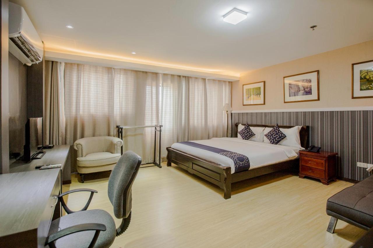 Newgrange Condotel Bandar Quezon Luaran gambar