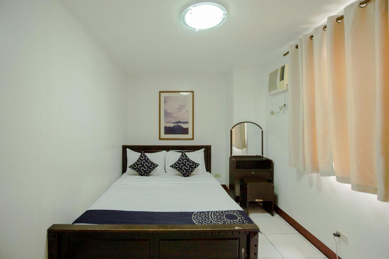 Newgrange Condotel Bandar Quezon Luaran gambar