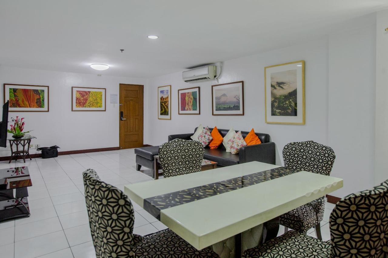 Newgrange Condotel Bandar Quezon Luaran gambar