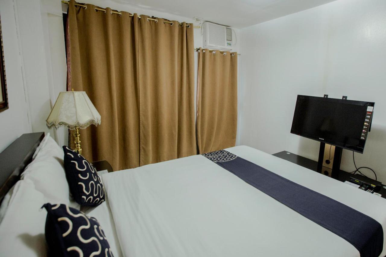 Newgrange Condotel Bandar Quezon Luaran gambar