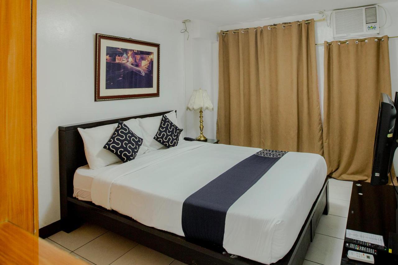 Newgrange Condotel Bandar Quezon Luaran gambar