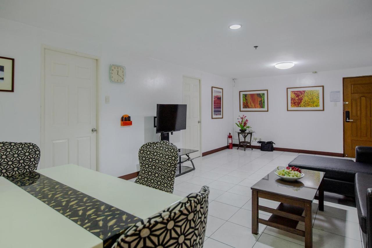 Newgrange Condotel Bandar Quezon Luaran gambar
