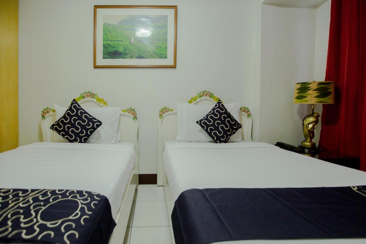 Newgrange Condotel Bandar Quezon Luaran gambar