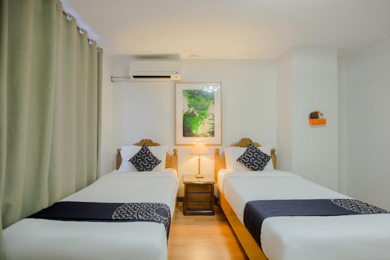 Newgrange Condotel Bandar Quezon Luaran gambar