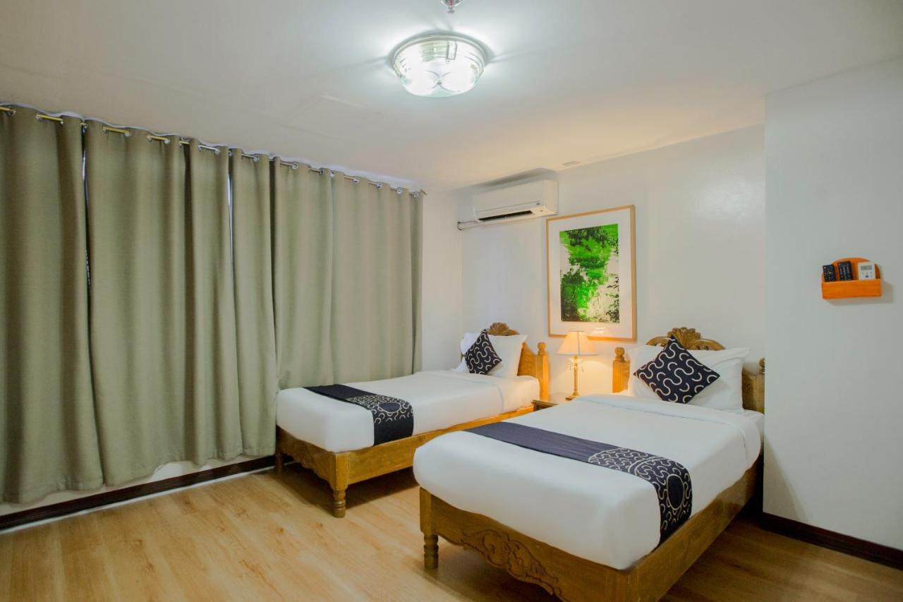 Newgrange Condotel Bandar Quezon Luaran gambar