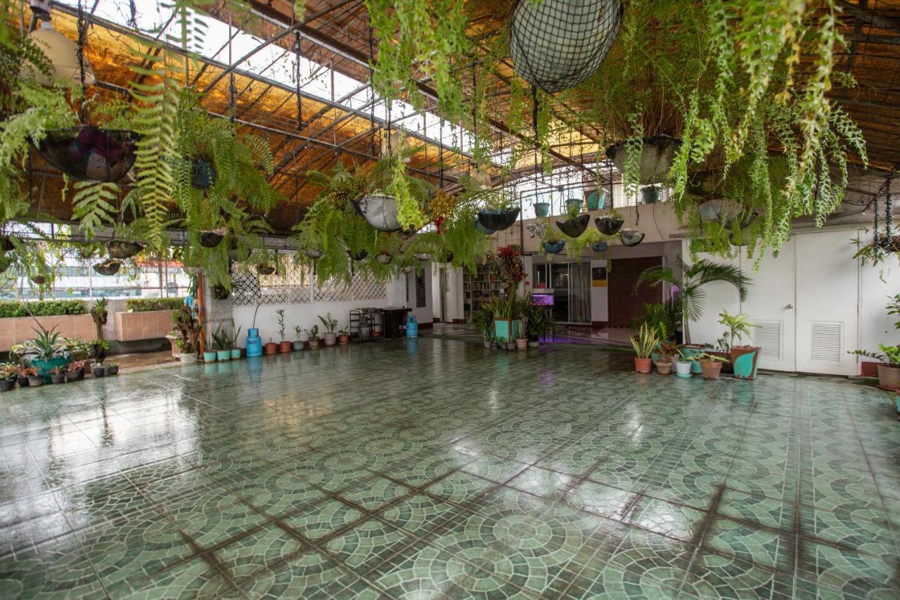 Newgrange Condotel Bandar Quezon Luaran gambar