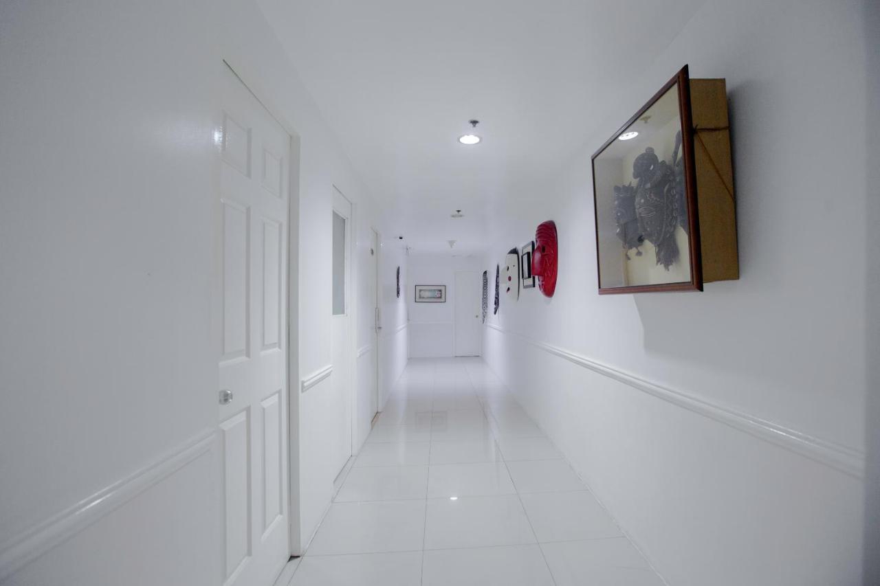 Newgrange Condotel Bandar Quezon Luaran gambar